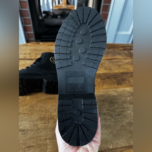 🔥NEW VALENTINO Marti Leather Boot Mario Valentino Black Size 10 Studed Designer - Picture 7 of 9